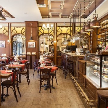 Café by Interoptika